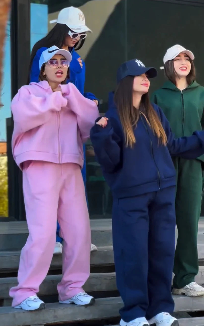 CH 579 Hooded Tracksuit For Winter