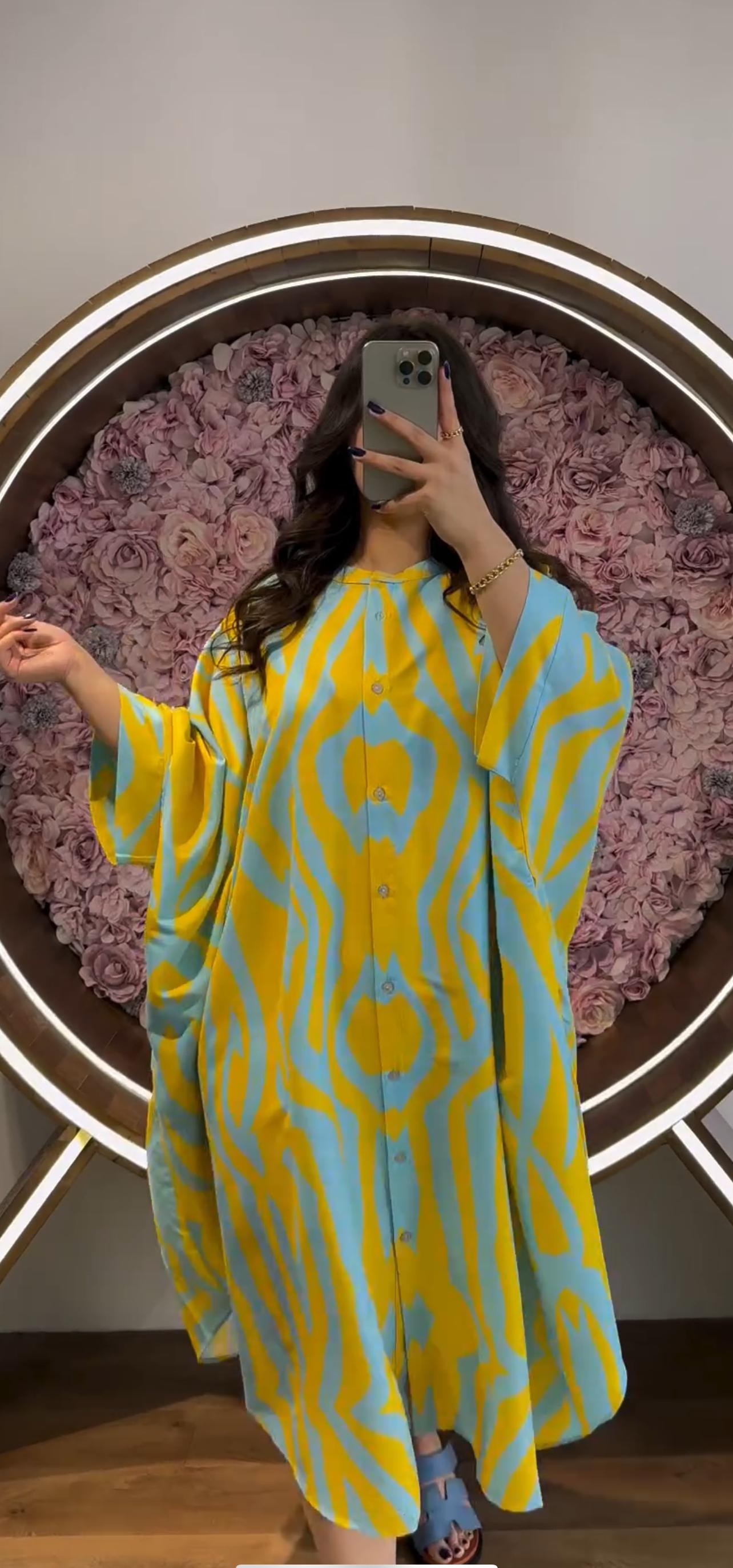 CH 422 THEBLOOMWEARS Silk Printed Button Style Kaftaan