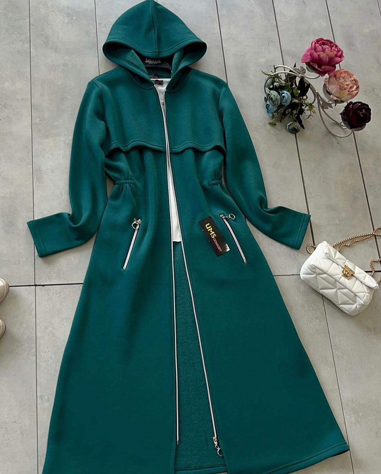 LY-0025 Bloom's Oversize Long Hooded Fleece Upper Coat