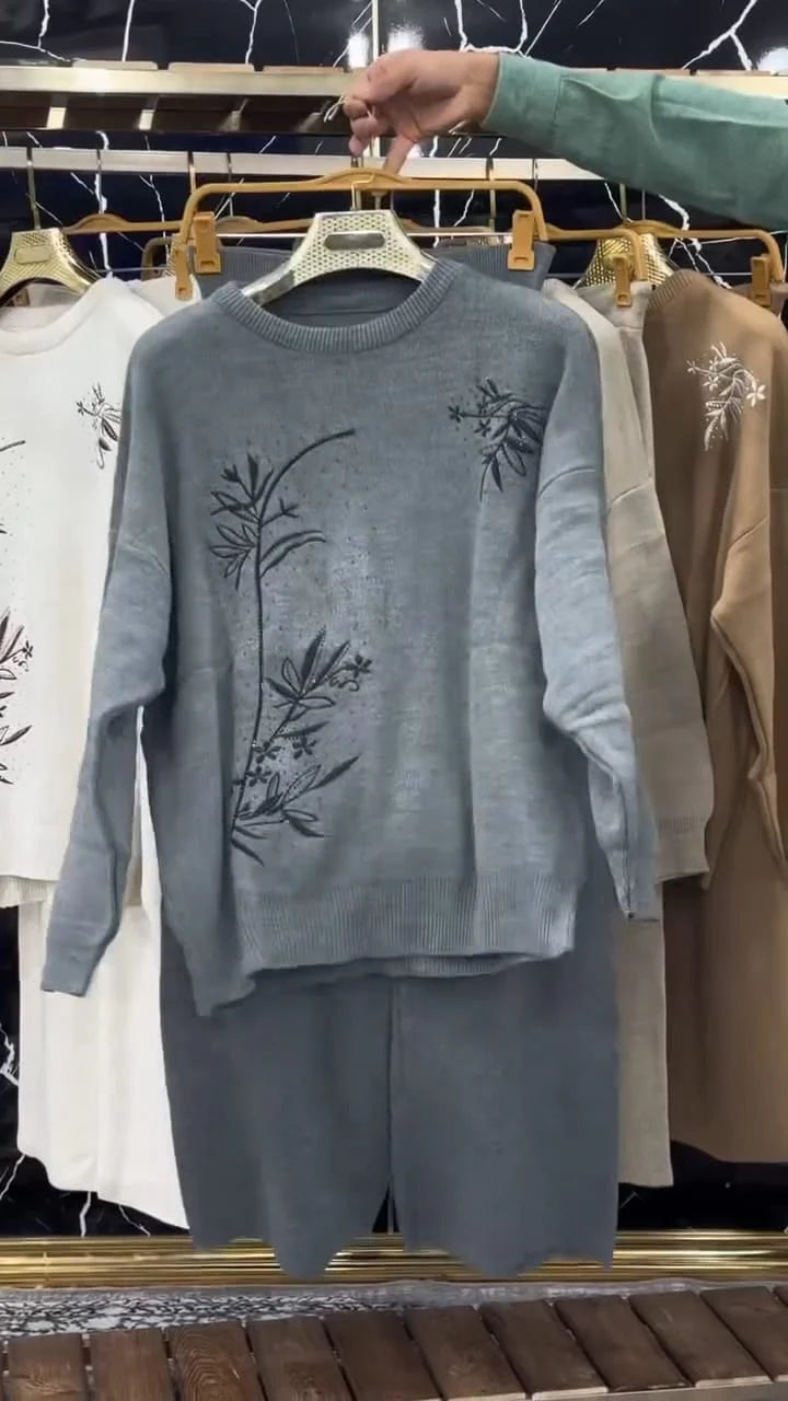 CH 596 The Bloom Wears Floral Printed Warm Fleece Co-ord Set