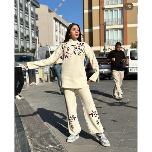 CH 382 TheBloomwear 2 Pcs Embroidery Fleece Co ord Set