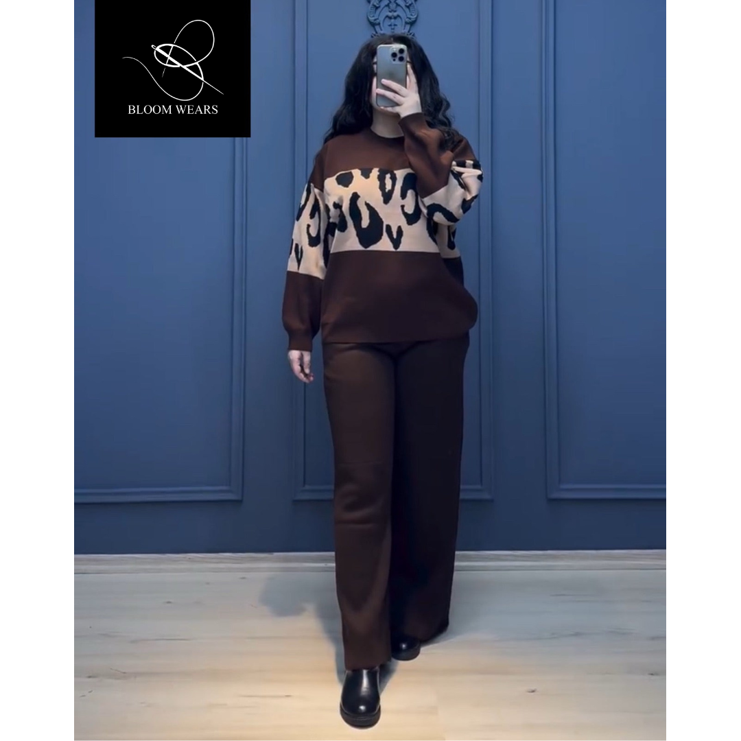 CH 526 The Bloom Wears 2 Pcs Printed Fleece Co ord Set