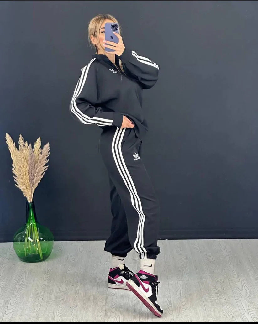 Embroidery Side Stripe Fleece Tracksuit CH 403